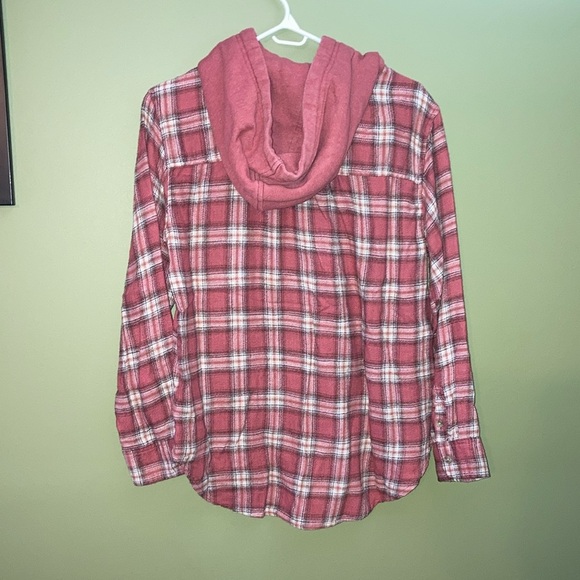 American Eagle Outfitters White and Pink Button Down Shirt - Picture 6 of 12